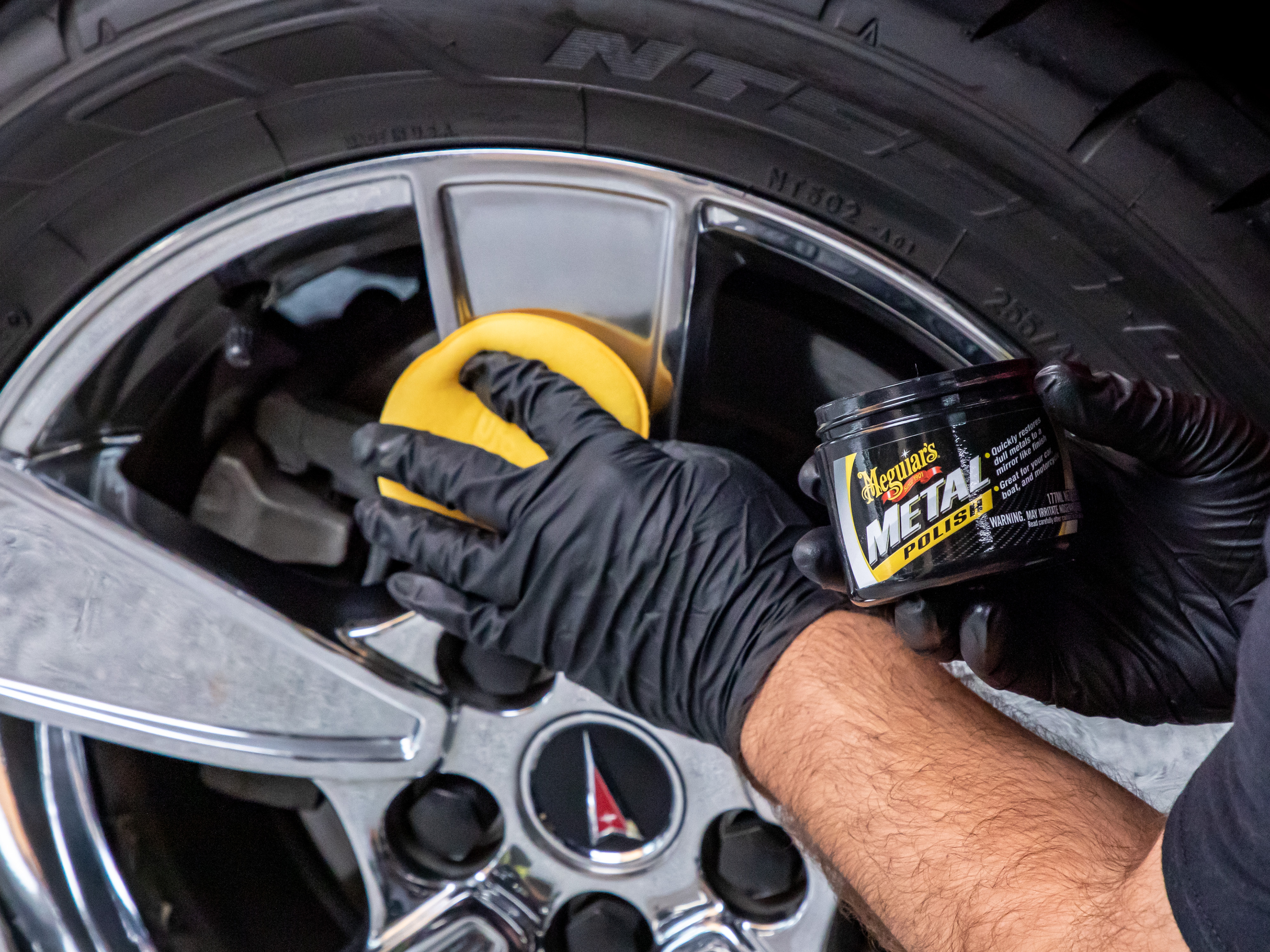 Meguiar's Hot Rims Mag and Aluminum Polish - 8 oz,  price tracker /  tracking,  price history charts,  price watches,  price  drop alerts